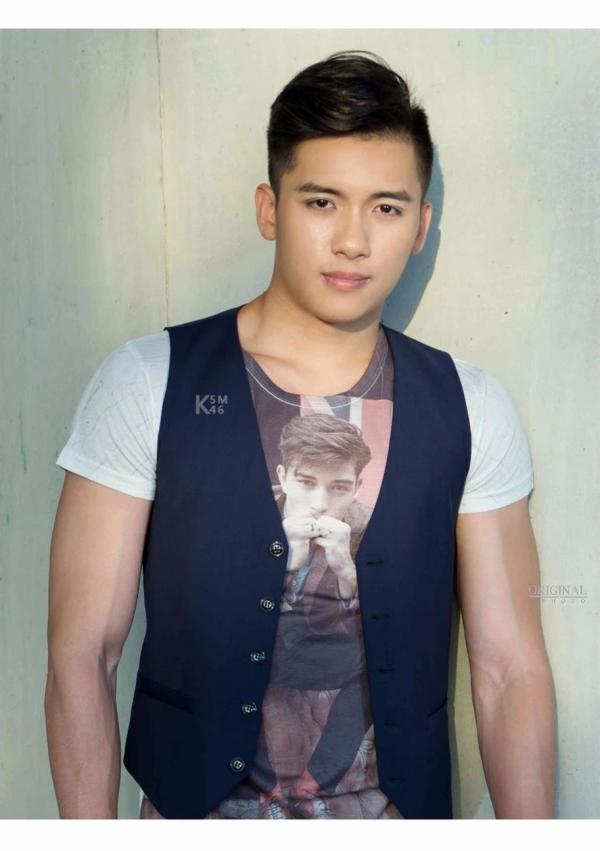 Original-Photo-1.1-原色-1-陽光美型男-趙赫尹-1